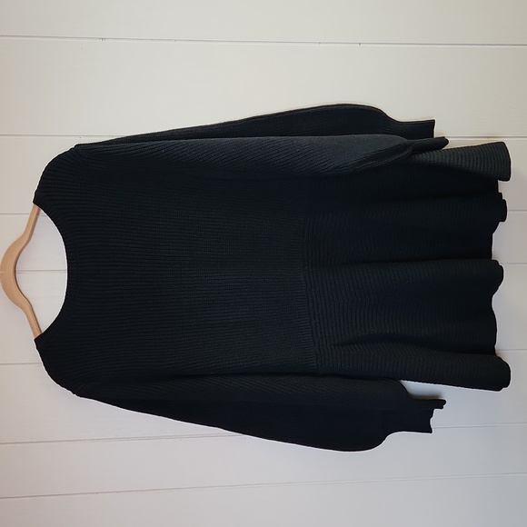 Girl With Curves Black Sweater - Picture 4 of 5